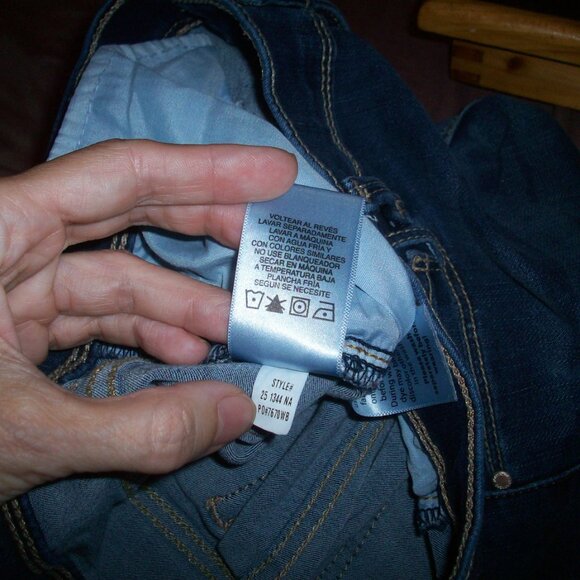 Jordache Denim Mid Rise Skinny Stretch Jeans. Dark Wash, Size 18. Waist Adjuster - Picture 4 of 11